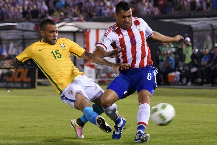 ___4861877___https:______static.pulse.com.gh___webservice___escenic___binary___4861877___2016___3___30___18___dani-alves_16l4vei5ztbg716ffx378nbedo