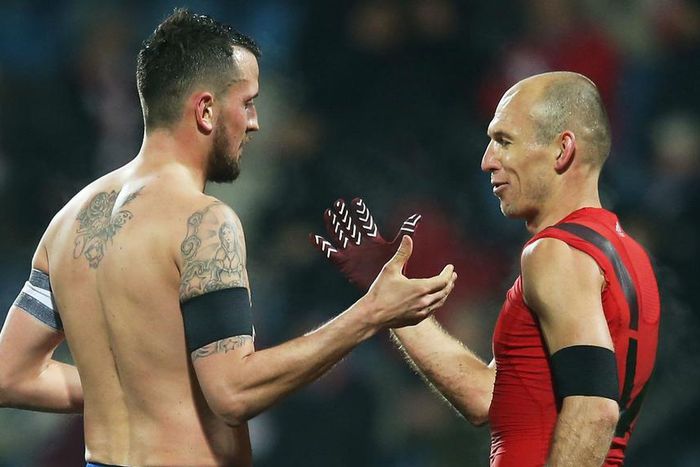 ___4672503___https:______static.pulse.com.gh___webservice___escenic___binary___4672503___2016___2___11___6___arjen-robben-cropped_1iojehw4pox9h1fxpgvbayf0x4_2