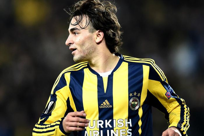 ___4574185___https:______static.pulse.com.gh___webservice___escenic___binary___4574185___2016___1___19___6___lazarmarkovic-cropped_pd3pg1a0p0j41om5p63v4yohv_2