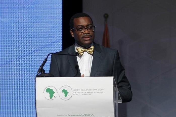 The  president of the African Development Bank (AfDB) Akinwumi Adesina of Nigeria speaks during his investiture ceremony in Abidjan September 1, 2015.   REUTERS/Luc Gnago