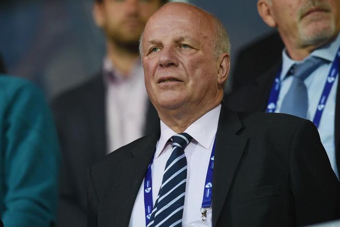 ___4525833___https:______static.pulse.com.gh___webservice___escenic___binary___4525833___2016___1___6___2___greg-dyke-cropped_djrj37t1mxj31jqe702bs62ix