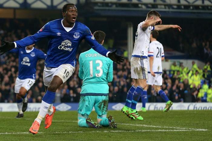 ___4795405___https:______static.pulse.com.gh___webservice___escenic___binary___4795405___2016___3___13___4___romelulukaku-cropped_1f7uau87930lc14hbbj18y6oph