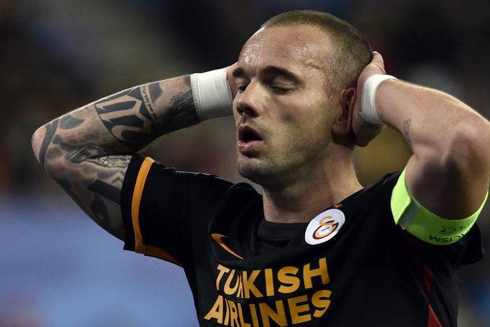 ___4612076___https:______static.pulse.com.gh___webservice___escenic___binary___4612076___2016___1___27___15___wesleysneijder-cropped_1rgzdd9ampka16c31d2tinys4_2