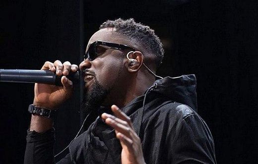 Sarkodie on stage