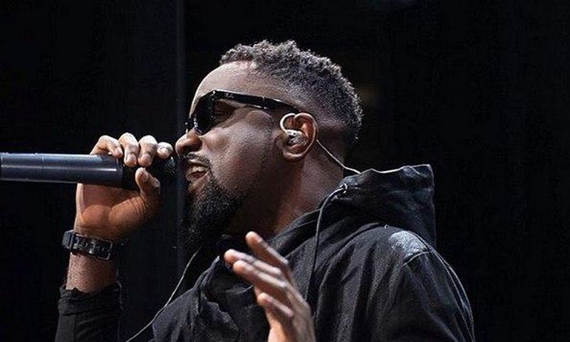Sarkodie on stage
