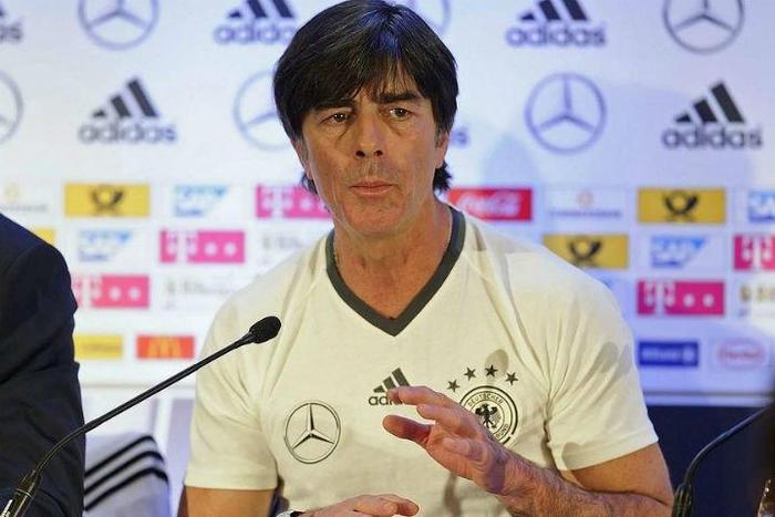 ___4859368___https:______static.pulse.com.gh___webservice___escenic___binary___4859368___2016___3___30___5___joachim-low-germany-national-team-soccer-press-conference-12112015_6o8iou1fxe1w16dmyubgvh78k