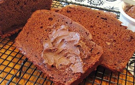 Chocolate buttermilk bread