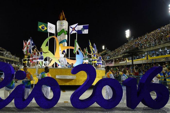 ___4663143___https:______static.pulse.com.gh___webservice___escenic___binary___4663143___2016___2___9___6___rio-carnival-parade_5w8v4ie66221xact57quzbmp