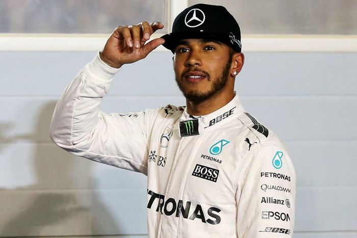 ___4873781___https:______static.pulse.com.gh___webservice___escenic___binary___4873781___2016___4___3___22___lewis-hamilton-cropped_c6if78m01a2r1t0pd7n9eoq1o