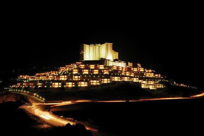 Ghana Gold City will include: a central commercial hub, trading village, residential village, and office park to support the logistic inland port.