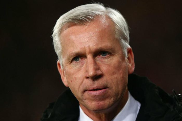 ___4638984___https:______static.pulse.com.gh___webservice___escenic___binary___4638984___2016___2___3___4___alanpardew-cropped_1aarw3xh8thi21bw0zn3kef2gq_1