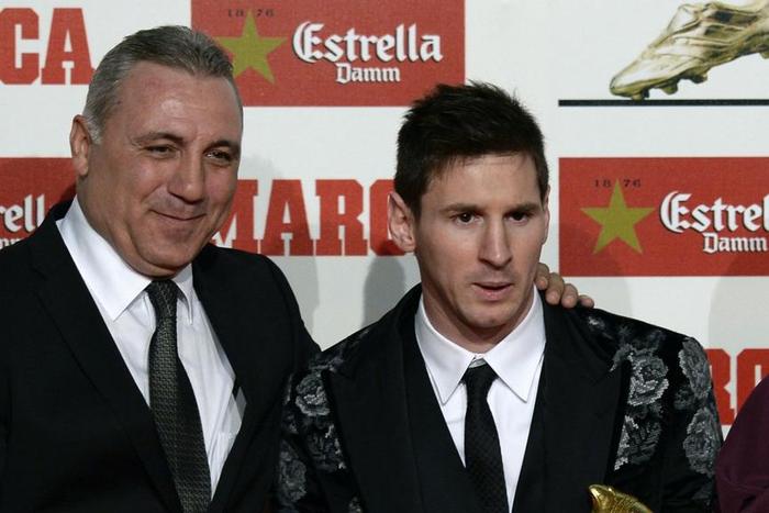 ___4940161___https:______static.pulse.com.gh___webservice___escenic___binary___4940161___2016___4___20___18___hristostoichkovlionelmessi-cropped_1e3r57veox1xg1ddmeqrxre7x5