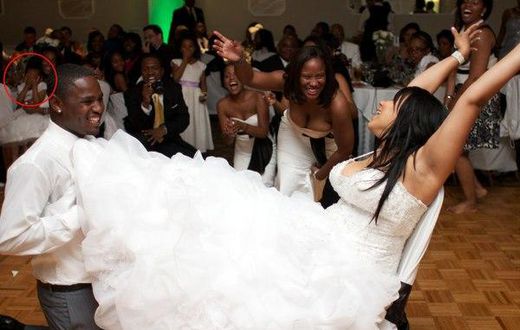 Hilarious fails at weddings captured by photographers