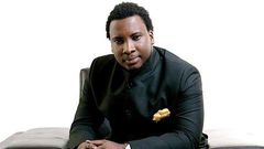 Sonnie Badu poses