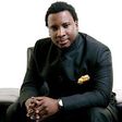 Sonnie Badu poses