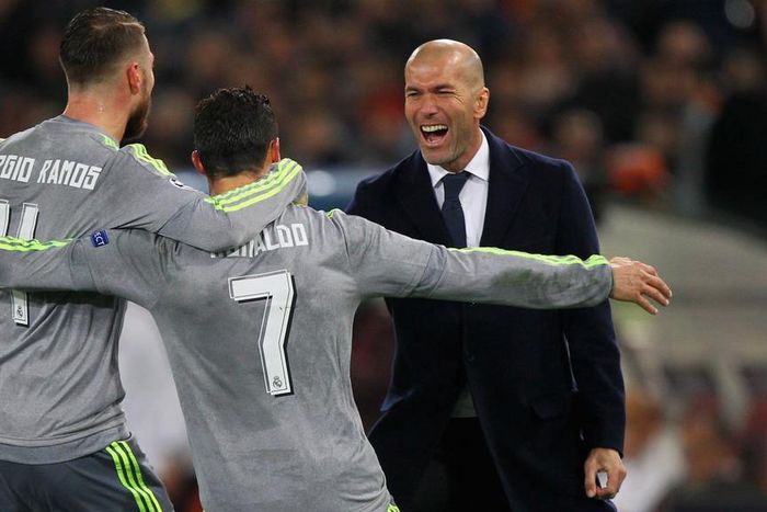 ___4699878___https:______static.pulse.com.gh___webservice___escenic___binary___4699878___2016___2___18___2___zinedine-zidanemadridcelebratecropped_ij3m445mpwkz1o5dkd6pr60on