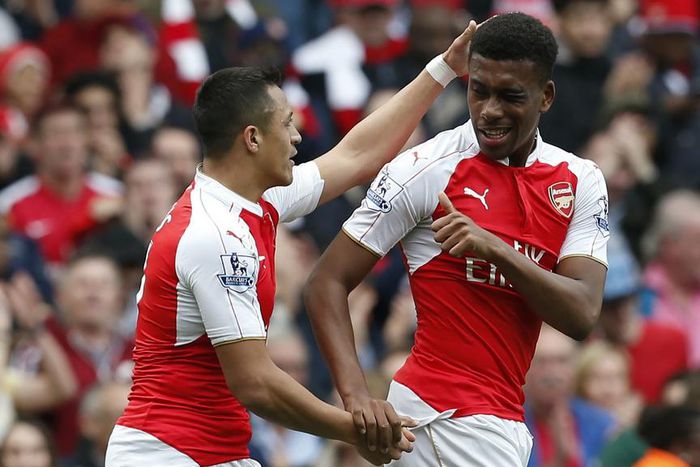 ___4873555___https:______static.pulse.com.gh___webservice___escenic___binary___4873555___2016___4___2___19___alexis-sanchez-alex-iwobicropped_1036xnm4j4ade16iwy6pvtmsrc_1