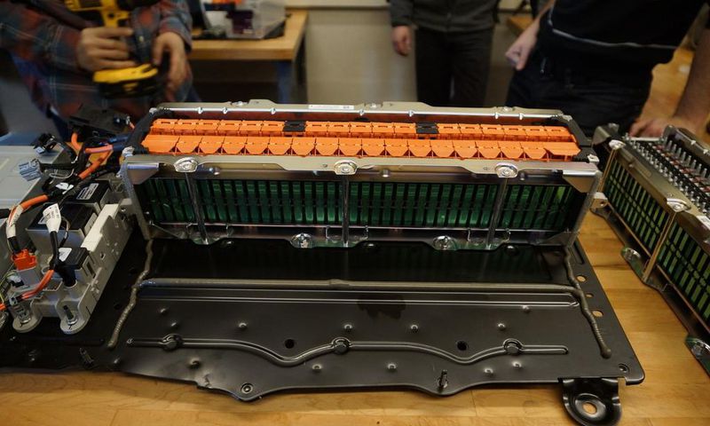 This “Digital Twin” of a car battery could lead to new hybrid vehicles
