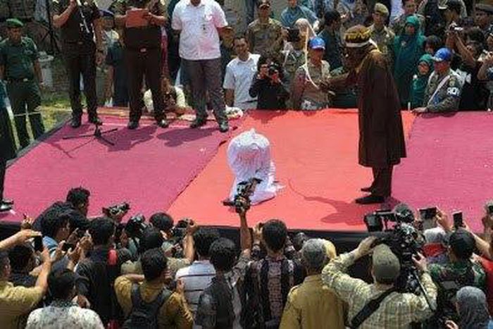 Unmarried canned publicly for spending time alone