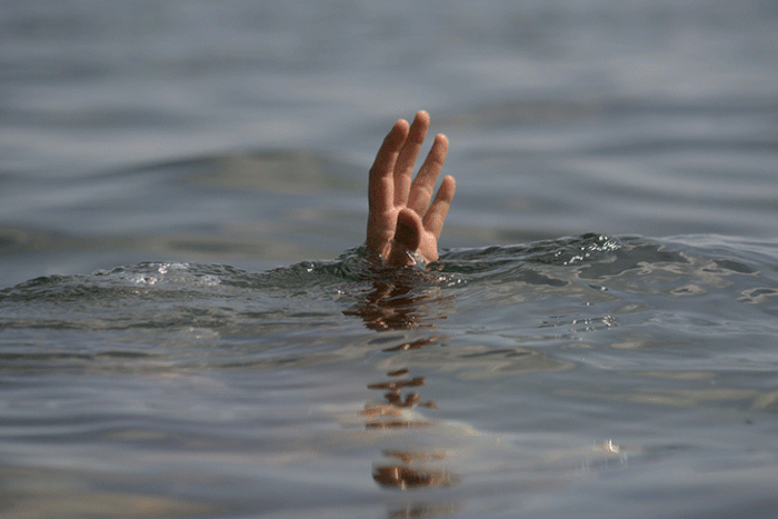 ___4571140___https:______static.pulse.com.gh___webservice___escenic___binary___4571140___2016___1___18___12___drowning