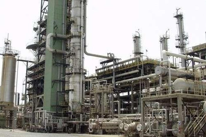 ___4716482___https:______static.pulse.com.gh___webservice___escenic___binary___4716482___2016___2___22___16___Tema-Oil-Refinery-610x330_1