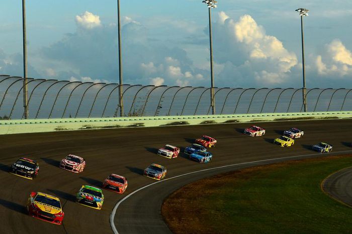 ___4667397___https:______static.pulse.com.gh___webservice___escenic___binary___4667397___2016___2___10___0___nascar-cropped_1kiryp1xy3n4ztizmlvkqbkf_2