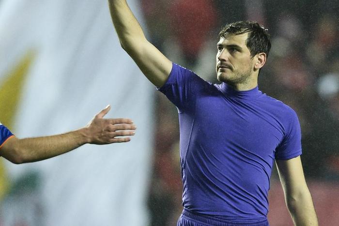 ___4813940___https:______static.pulse.com.gh___webservice___escenic___binary___4813940___2016___3___30___23___ikercasillas-cropped_1b7mr3zldjvxu1dkylhjmr3s7n_2