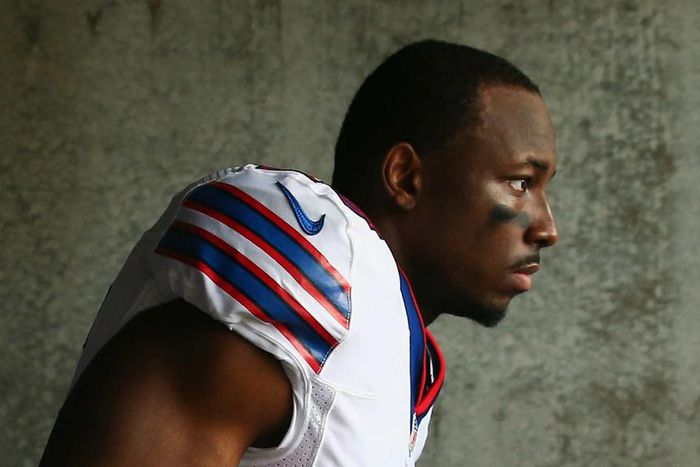___4881101___https:______static.pulse.com.gh___webservice___escenic___binary___4881101___2016___4___5___3___lesean-mccoy_1e44d2cfidf2q1n7y1x424wuhd_2