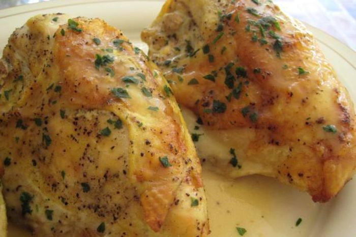 Pan roasted chicken breast garnish with spinach