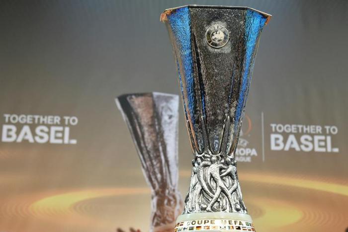 ___4461499___https:______static.pulse.com.gh___webservice___escenic___binary___4461499___2016___2___26___16___europa-league-trophy-cropped_69uv0g8t1ajp14q29048aqeha