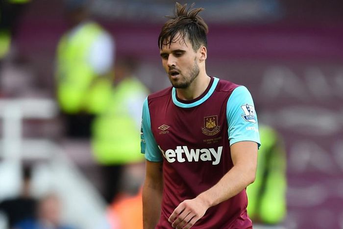 ___4609847___https:______static.pulse.com.gh___webservice___escenic___binary___4609847___2016___1___26___20___carl-jenkinson-cropped_yvuyf2wpx58f193qe7eygak7q_1