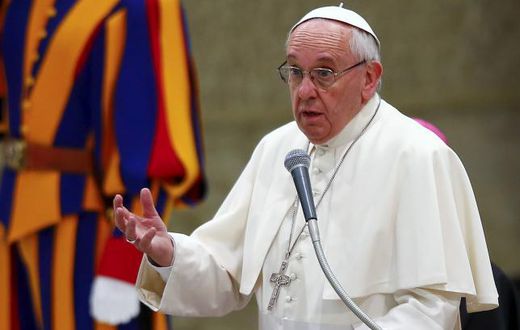 Pope tells Vatican bureaucracy reform will go ahead with "firm resolve"