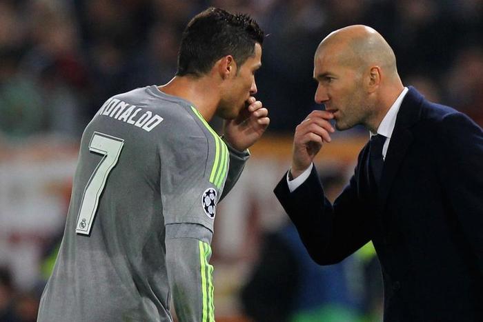 ___4735488___https:______static.pulse.com.gh___webservice___escenic___binary___4735488___2016___2___27___6___zidane-cropped_1apz3l5ewhq2l157fpn4fgytab