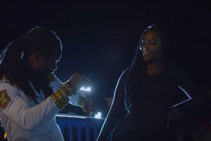 Ras Kuuku - Nwansina feat. Luther