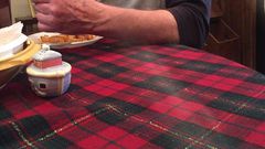 Grandpa goes viral on Twitter after he was abandoned by his grandkids