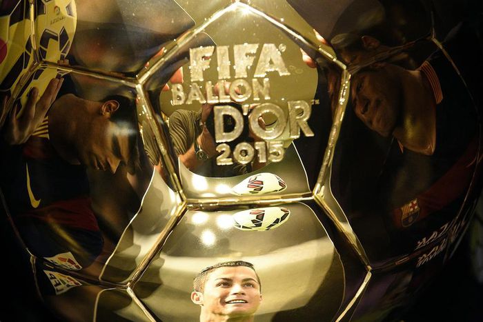 ___4545520___https:______static.pulse.com.gh___webservice___escenic___binary___4545520___2016___1___11___17___ballon-dor-2015-cropped_1t89m07dalfdn1svdf24tp7hh2