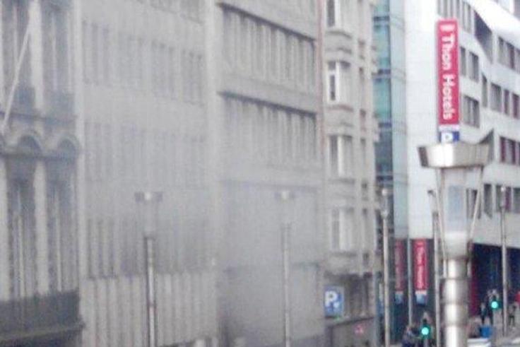 Images are emerging of a 3rd explosion at Maalbeek metro station in #Brussels.