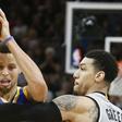 ___4827089___https:______static.pulse.com.gh___webservice___escenic___binary___4827089___2016___3___20___18___stephencurry-cropped_1rjh8b38og99h178a5mzabfemd