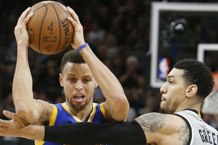 ___4827089___https:______static.pulse.com.gh___webservice___escenic___binary___4827089___2016___3___20___18___stephencurry-cropped_1rjh8b38og99h178a5mzabfemd