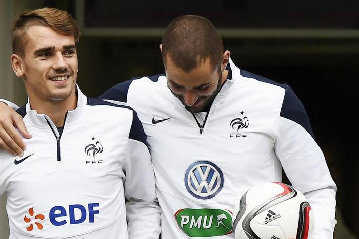 ___4918068___https:______static.pulse.com.gh___webservice___escenic___binary___4918068___2016___4___21___17___antoinegriezmannkarim-benzema-cropped_4r9xeg67mfjb12r3zmvjxy9u4