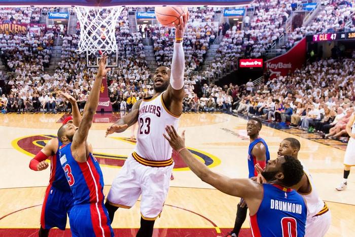 ___4942824___https:______static.pulse.com.gh___webservice___escenic___binary___4942824___2016___4___21___13___lebronjames-cropped_1c1gh5iucs8zg1pmph1bqg155i_2