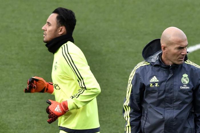 ___4774775___https:______static.pulse.com.gh___webservice___escenic___binary___4774775___2016___3___8___15___navas-zidane-cropped_15pel6ljafff3153bu0bcem4om_2