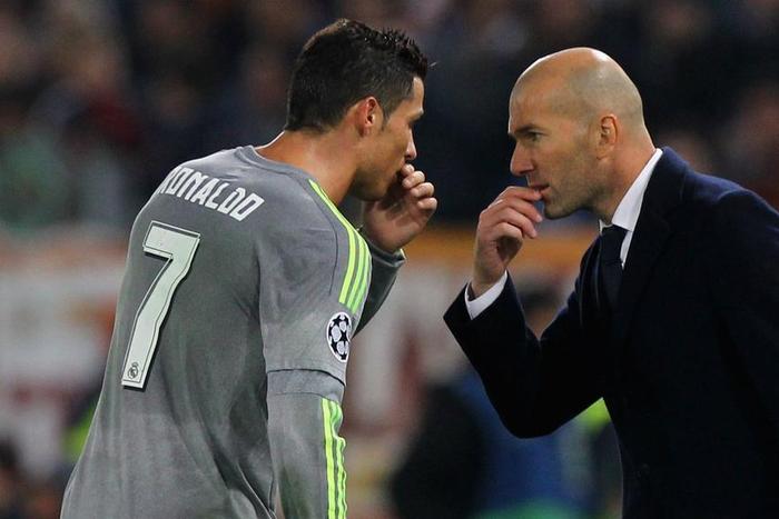 ___4949946___https:______static.pulse.com.gh___webservice___escenic___binary___4949946___2016___4___22___17___cristiano-ronaldo-zinedine-zidane-cropped_lb6spn301k0u1xq5zzq1l9kv2_2