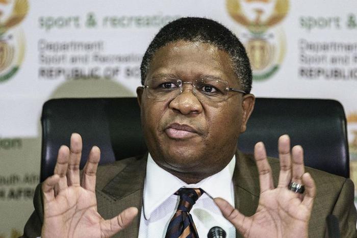 ___4958342___https:______static.pulse.com.gh___webservice___escenic___binary___4958342___2016___4___25___17___fikile-mbalula_ybmx22xhdu4114fcvdas7rilc_2