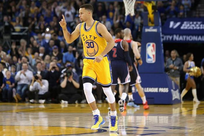 ___4859804___https:______static.pulse.com.gh___webservice___escenic___binary___4859804___2016___3___30___8___stephencurry-cropped_cq8s6ropmfiz159eq8zn9akt1_2