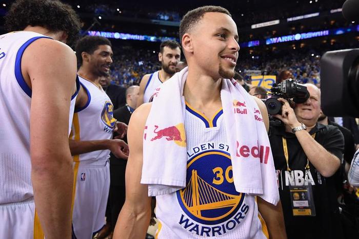___4920032___https:______static.pulse.com.gh___webservice___escenic___binary___4920032___2016___4___21___11___stephencurry-cropped_dvfn5y71kqt61ifss0dn4jcfh_2