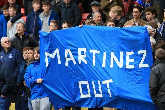 ___4903900___https:______static.pulse.com.gh___webservice___escenic___binary___4903900___2016___4___11___7___evertonfans-cropped_1bnsc1jsin9ce1p9m9vt9we25n_1