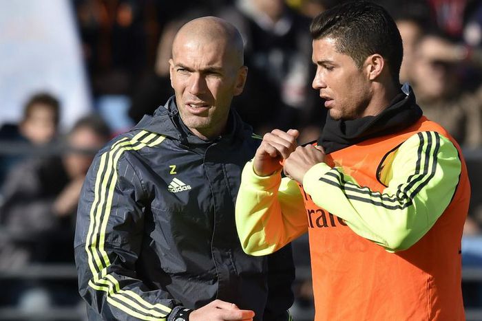 ___4568441___https:______static.pulse.com.gh___webservice___escenic___binary___4568441___2016___1___18___0___zinedine-zidane-cropped_199v99xnq9nqb13tstfwugacq7