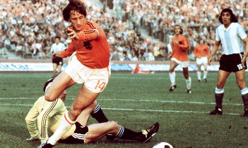 ___4845516___https:______static.pulse.com.gh___webservice___escenic___binary___4845516___2016___3___25___5___johancruyff-cropped_1rxylp9hit3e21sxq7325vocw8