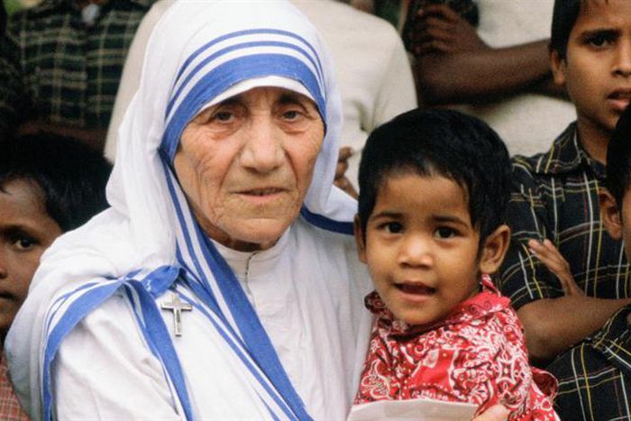 ___4806980___https:______static.pulse.com.gh___webservice___escenic___binary___4806980___2016___3___15___16___BRAND_BIO_Bio-Shorts_Mother-Teresa-Mini-Biography_0_172237_SF_HD_768x432-16x9_1